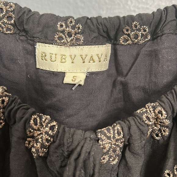 Ruby Yaya Grey Gold Eyelet Stitch Cold Sleeveless Layered Mini Dress size S - Picture 8 of 14